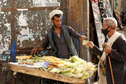 alt="https://thearabiannews.com/yemeni-vendor-burned-officer-attack-social-outrage/"