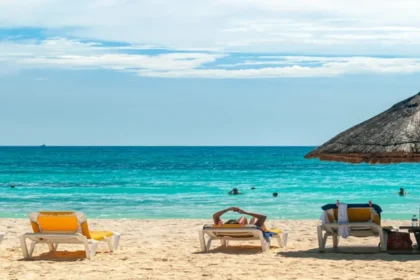 alt="Best Visa-Free Travel Destinations for UAE Residents Summer 2025"