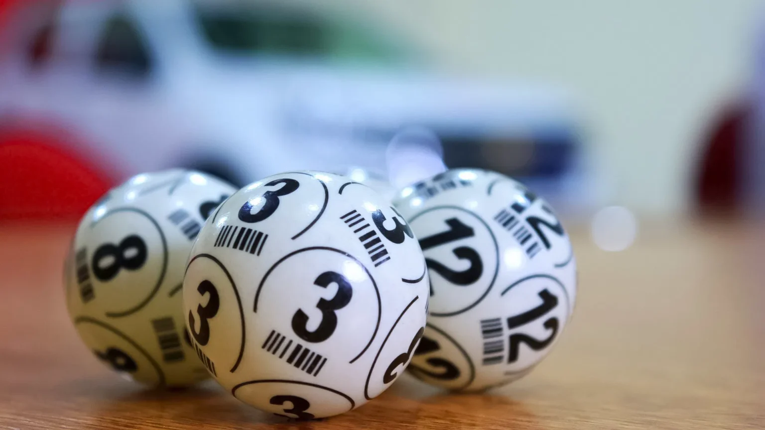 alt="Jackpot Evades Gamers as Seven Take Home Dh100K in UAE Lottery Draw"