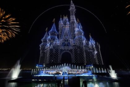 alt="Yas Island Shines Bright as Disney Unveils Breathtaking Theme Park Plans"