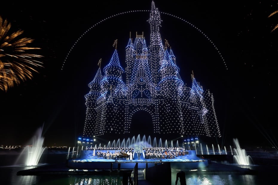 alt="Yas Island Shines Bright as Disney Unveils Breathtaking Theme Park Plans"