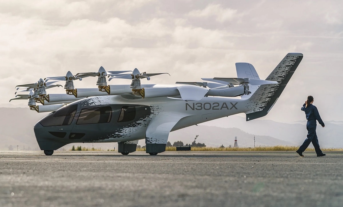 alt="Air Taxis in UAE: eVTOL Era Set to Take Off Soon"