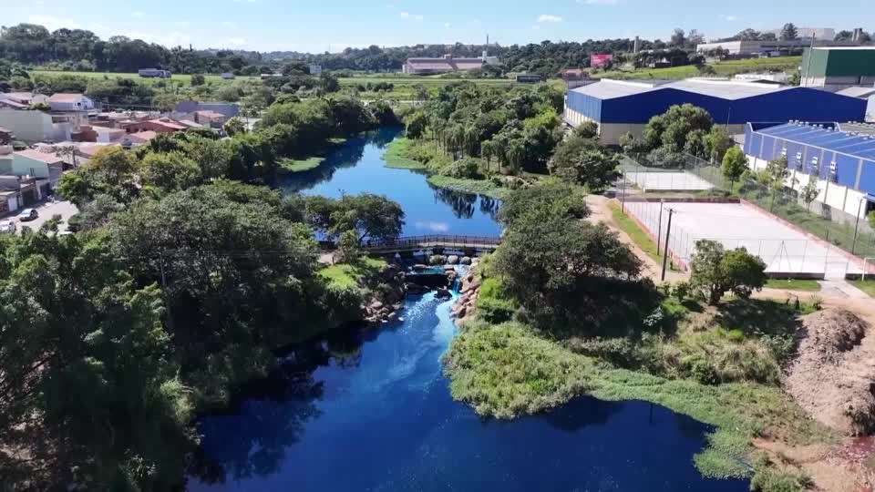 alt="Toxic Blue Dye Spill Will Harm Brazil's Jundiaí River Wildlife"