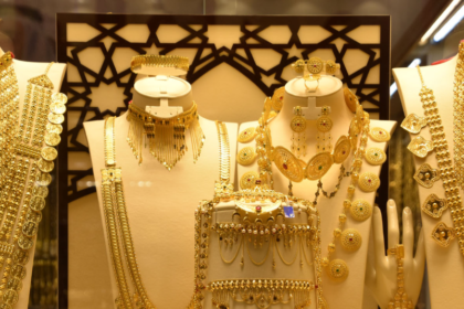 alt="Eid Gold Rush? UAE Consumers Look to Early June Price Slashes"