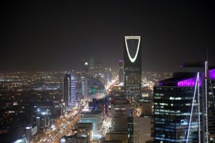 alt="Saudi’s Carton King Eyes Global Expansion After Blockbuster IPO Surge"