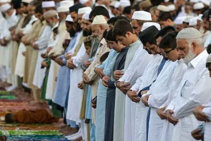 alt="UAE Fatwa Council: Separate Prayers for Eid and Friday"