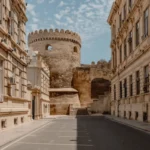 alt="Baku Through My Lens: A Glorious Mixture of Old and New"
