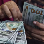 alt="US Dollar Falls to One-Month Low as G-7 Looks at Currency Policy"