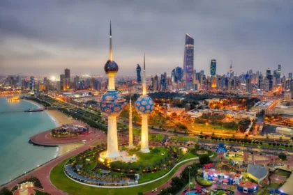 alt="Kuwait Tightens Expat Hiring Terms, Closes Labour Market"
