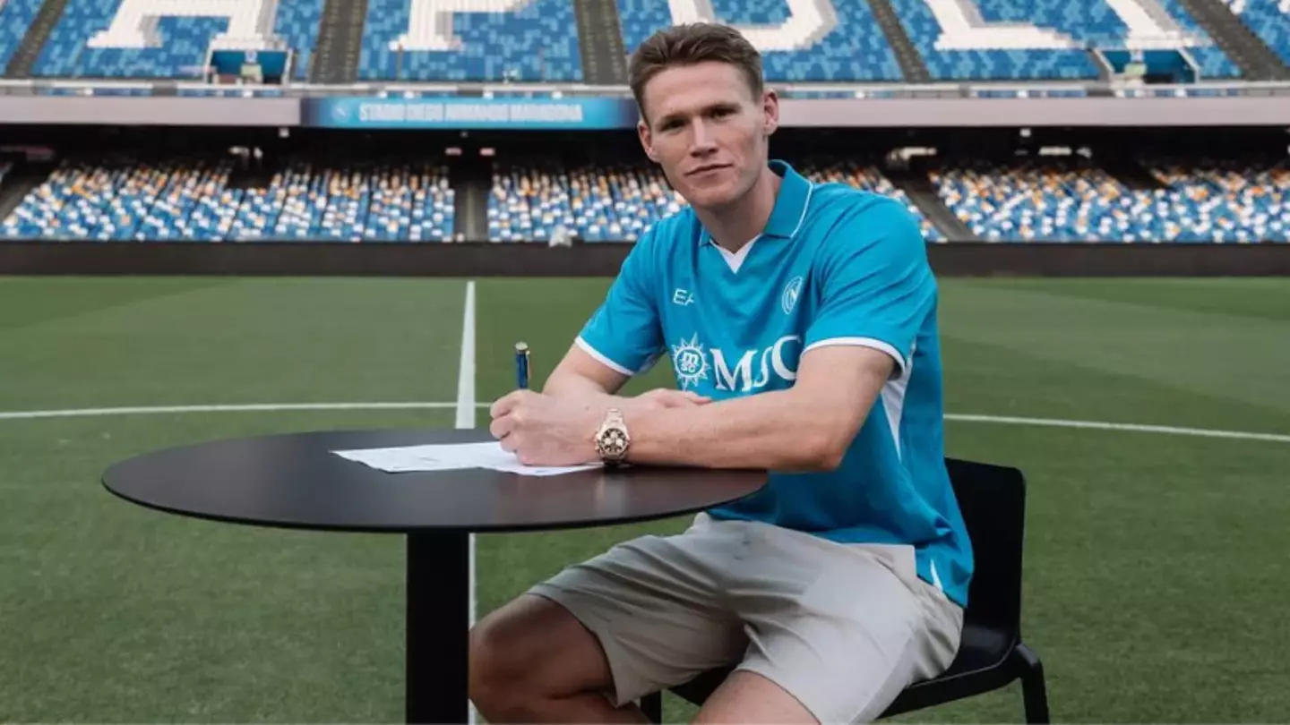 alt="From Manchester United Misfit to Napoli Legend"