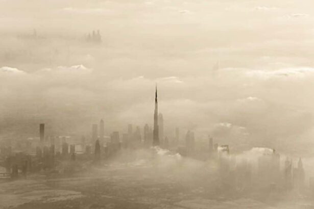 alt="Dust Storms, Strong Winds Pound UAE; Public Asked to Stay Safe"