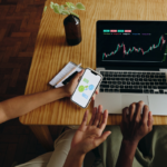 alt="UAE to Regulate Finance Influencers: Mandatory Licence Issued to Protect Investors"