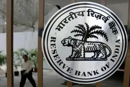 alt="To tighten liquidity and push up short-term rates, the RBI drains $10 billion"