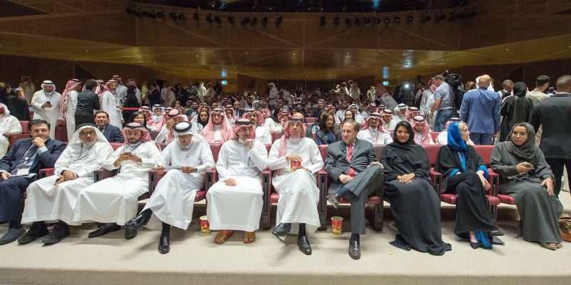alt="'Memento' Finally Debuts in Saudi Cinemas – 23 Years Later!"