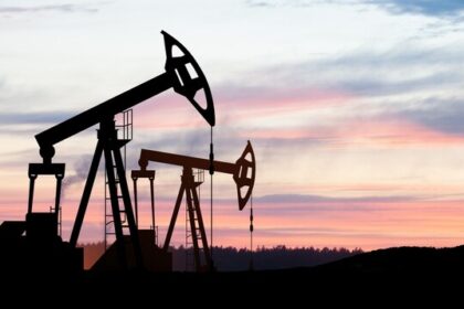 alt="Fears of Tariffs and an OPEC+ Output Boost Cause Oil to Drop"