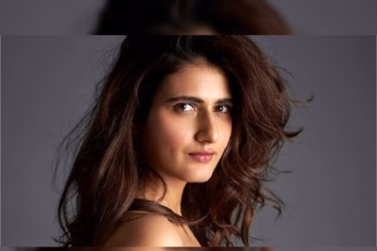 alt="Working with Anurag Basu is "magical," according to Fatima Sana Shaikh"