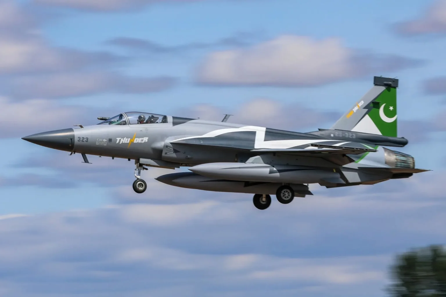 alt="At the UK Airshow, Pakistani aircraft win two awards and soar to victory"