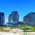 alt="How Abu Dhabi's SSMC Hospital is Fighting Inhaler Pollution"