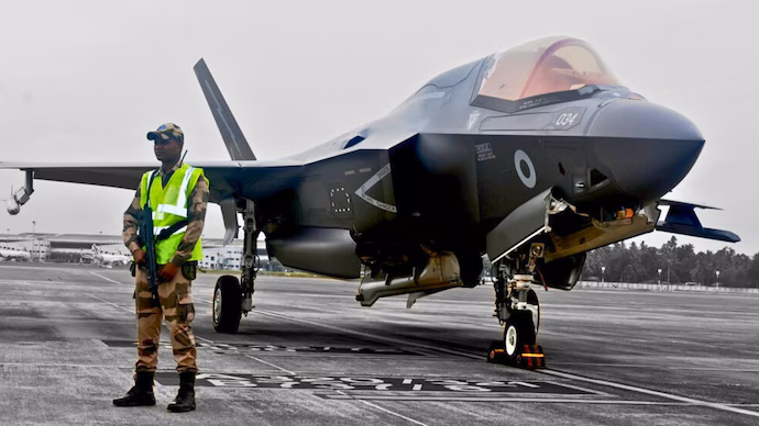 alt="Stranded No More: British F-35B Fighter Jet Takes Off from Kerala After Month-Long Repairs"