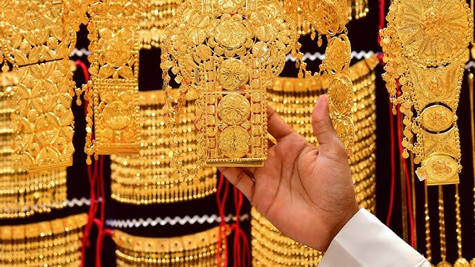 alt="Amid Fed Watch, Dubai Gold Soars Above Dh370: Should Buyers Purchase Now?"