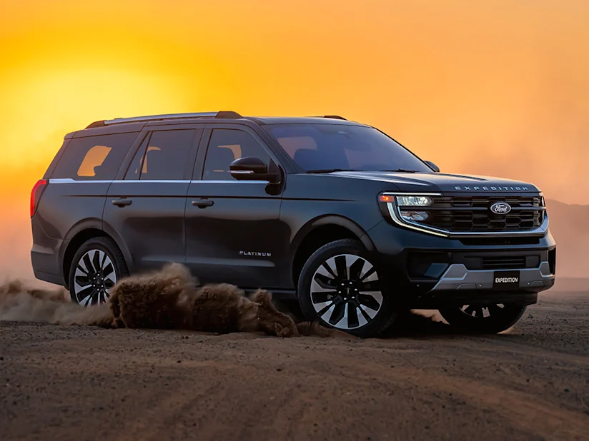 alt="Ford Expedition Roars Back in UAE—Power, Tech & Dominance Unleashed!"