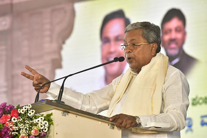 alt="Meta apologises for the erroneous translation of Siddaramaiah's "passed way""