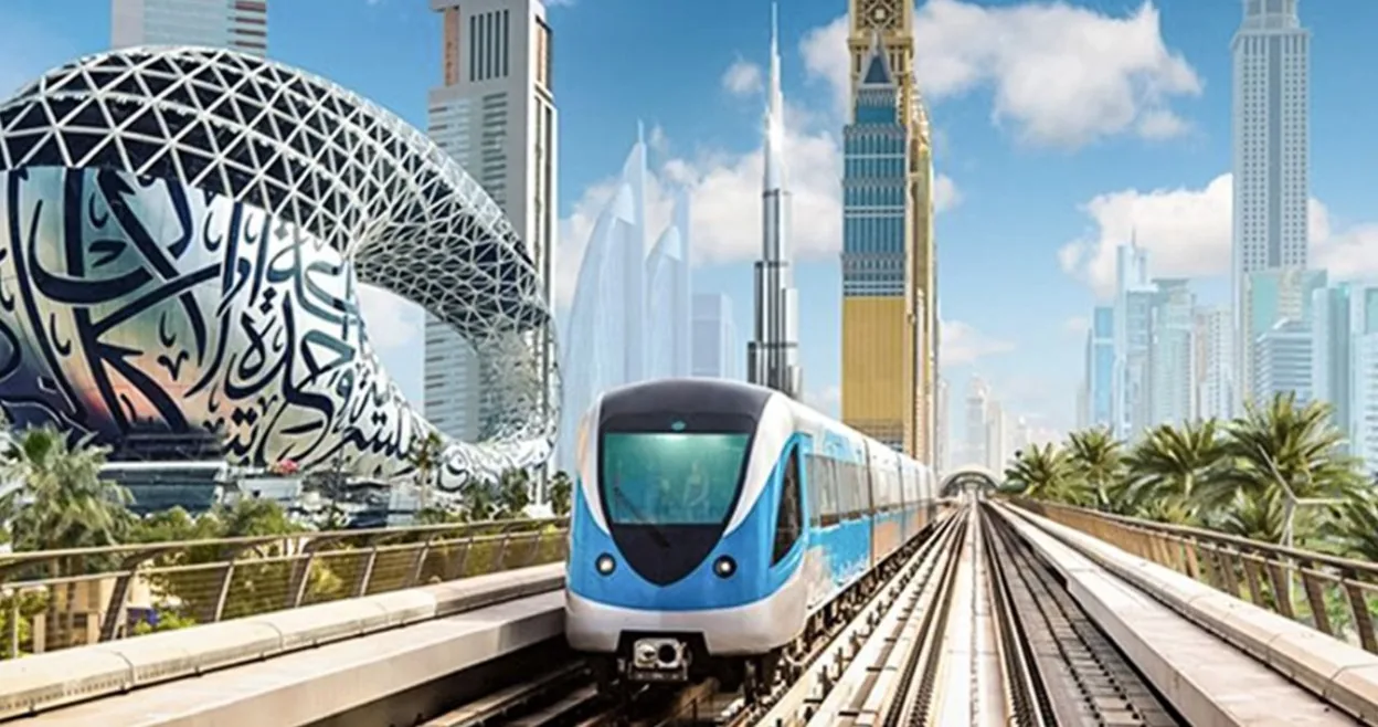 alt="Dubai Metro Hours Are Extended by RTA for the 2025 Global Encounters Festival"