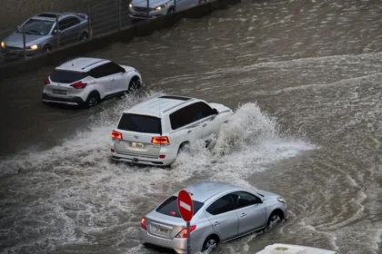 alt="Heavy Rain, Hail Lash Dubai as UAE Braces for Unstable Weekend Weather"