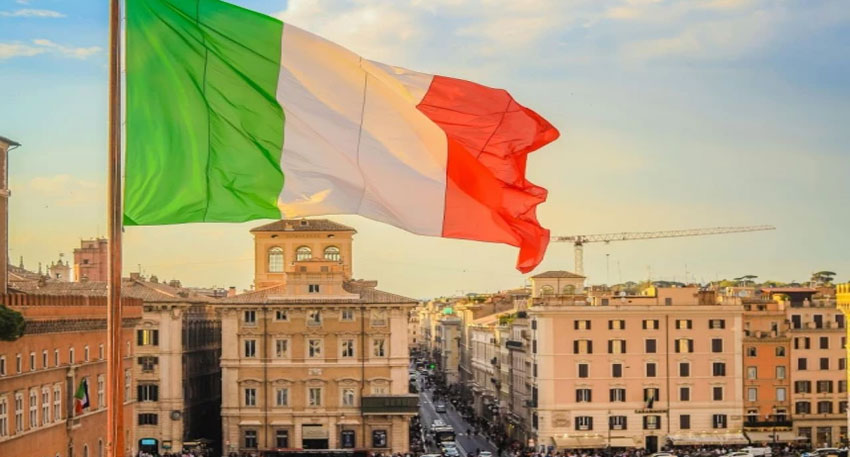 alt="By 2028, Italy will grant around 500,000 work visas to non-EU workers"