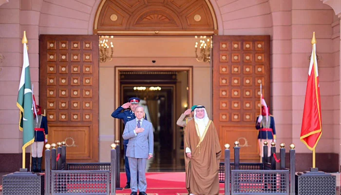 alt="pakistan-pm-shehbaz-sharif-visits-bahrain"