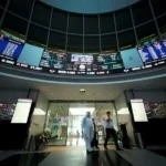 alt="gulf-markets-mixed-due-to-oil-prices-and-us-policy"