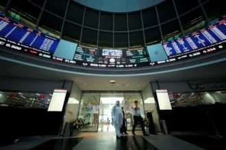 alt="gulf-markets-mixed-due-to-oil-prices-and-us-policy"