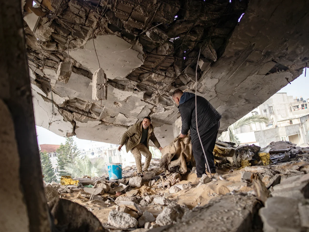 alt="45-dead-in-rafah-as-u-s-officials-head-to-israel"