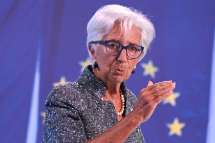 alt="us-government-shutdown-risk-explained-by-the-senators-and-ecb-chief-christine-lagarde"
