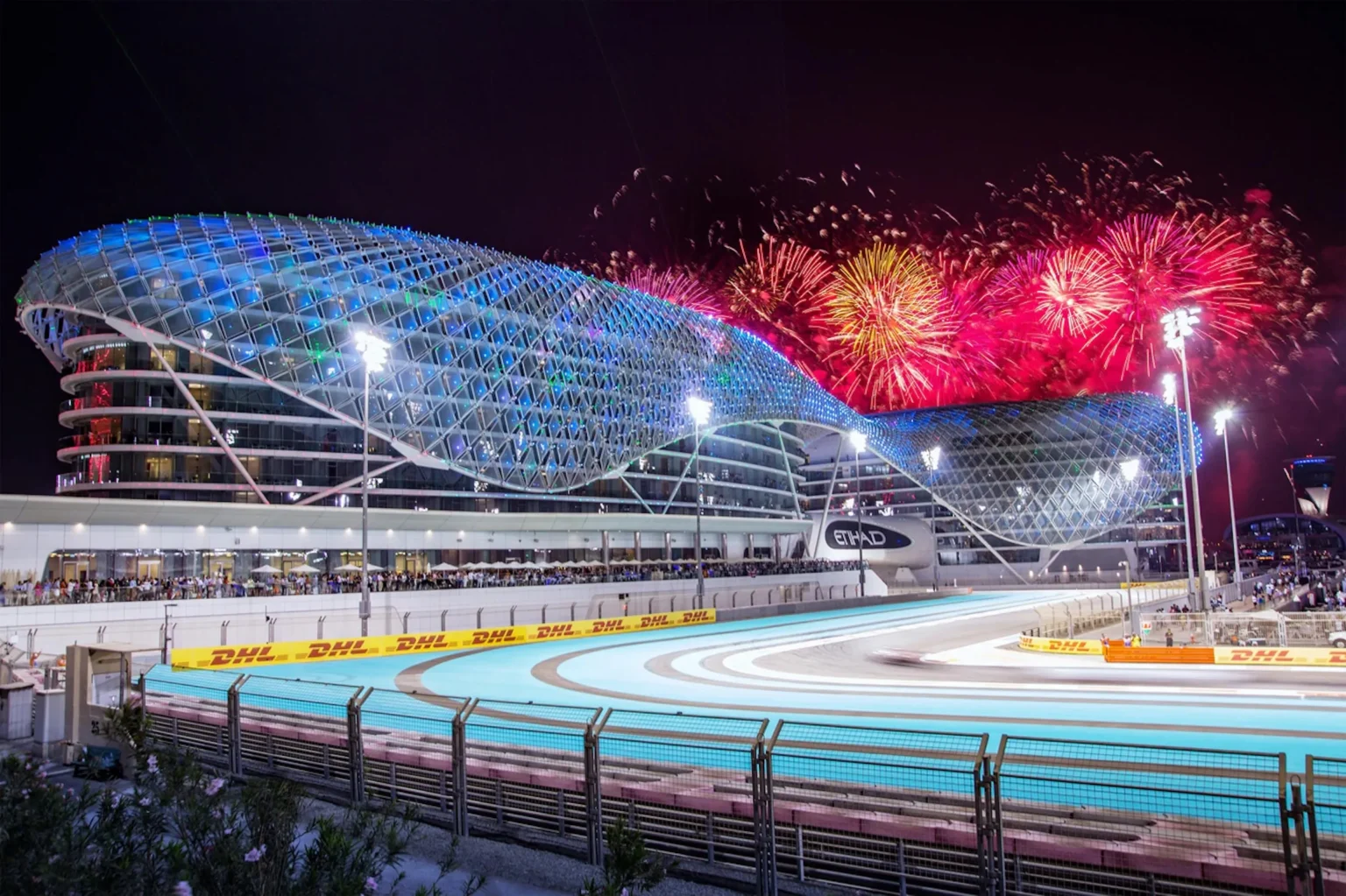 alt="record-f1-finale-demand-pushes-abu-dhabi-suites-past-dh-100000-per-night"