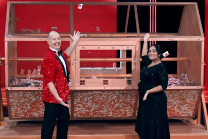 alt="after-5-years-of-trying-kerala-nurse-in-uae-wins-dh100k-big-ticket"