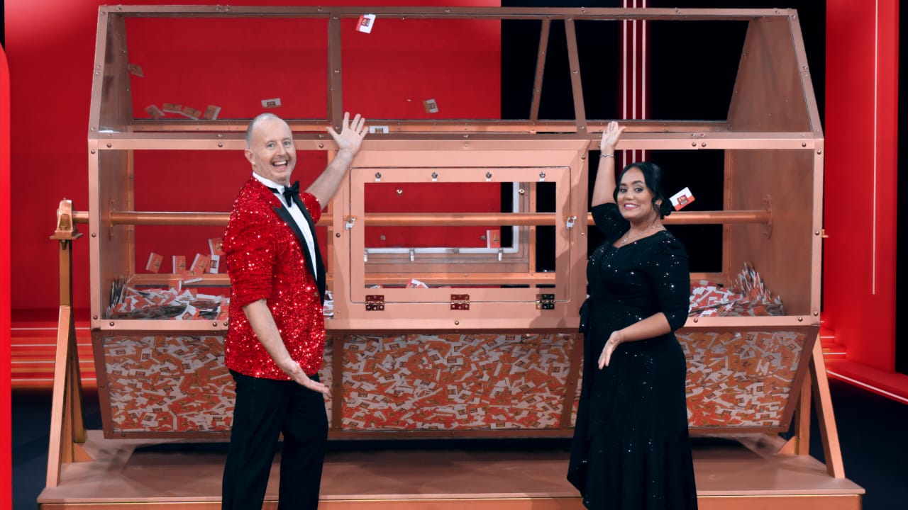 alt="after-5-years-of-trying-kerala-nurse-in-uae-wins-dh100k-big-ticket"