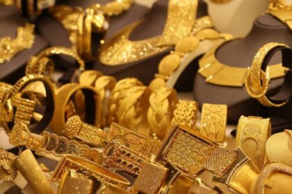 alt="dubai-gold-prices-steady-is-now-a-good-time-to-buy"