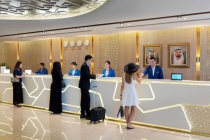 alt="dubais-new-contactless-hotel-check-in"