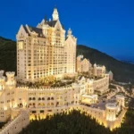 alt="top-luxury-palace-stays-around-the-world"