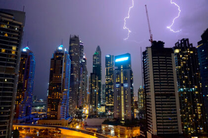 alt="heavy-rain-and-thunder-storms-hit-uae"