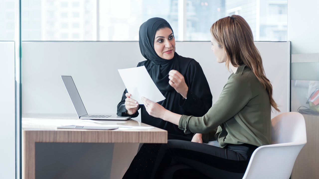 alt="al-ain-court-orders-man-to-repay-dh-270000-in-online-impersonation-scam"