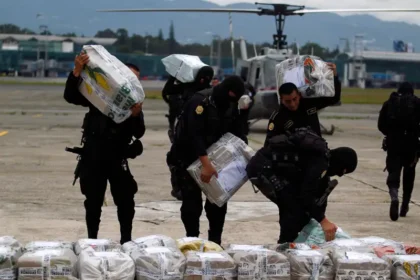 alt="guatemalan-authorities-seize-5-tonne-cocaine-shipment-in-major-port-bust"