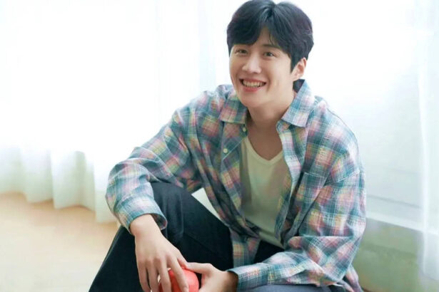 alt="kim-seon-ho-explains-absence-from-hometown"