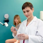 alt="medical-experts-explain-why-cervical-screening-should-start-at-age-21"