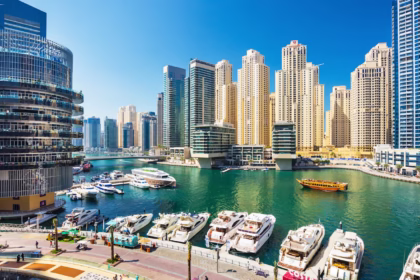 alt="your-ultimate-weekend-guide-to-amazing-things-to-do-in-the-uae"