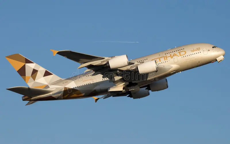 alt="etihad-airways-announces-major-indian-partnership-with-swiggy-and-flipkart"