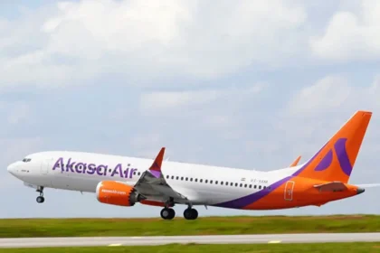 alt="akasa-air-flight-delayed-as-passengers-offloaded-over-luggage-dispute"