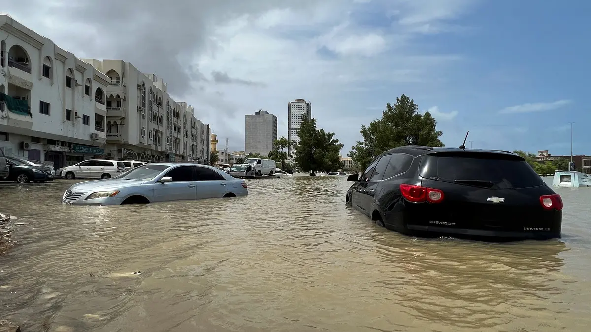 alt="heavy-rain-hits-ras-al-khaimah,-dubai-and-fujairah-alerts-issued"