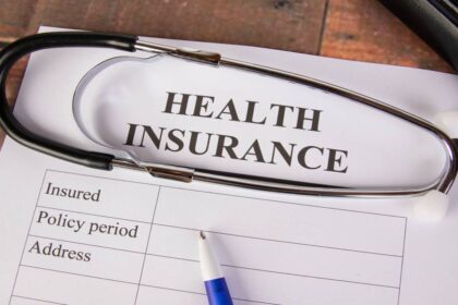 alt="uae-expands-dh-320-health-insurance-to-380-providers-for-private-sector-workers"